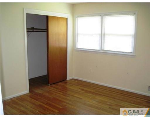 6 Putnam Road East Brunswick, NJ 08816 - Photo 8 of 10 Gallery Image 8