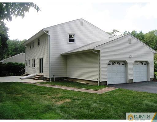 6 Putnam Road East Brunswick, NJ 08816 - Photo 9 of 10 Gallery Image 9