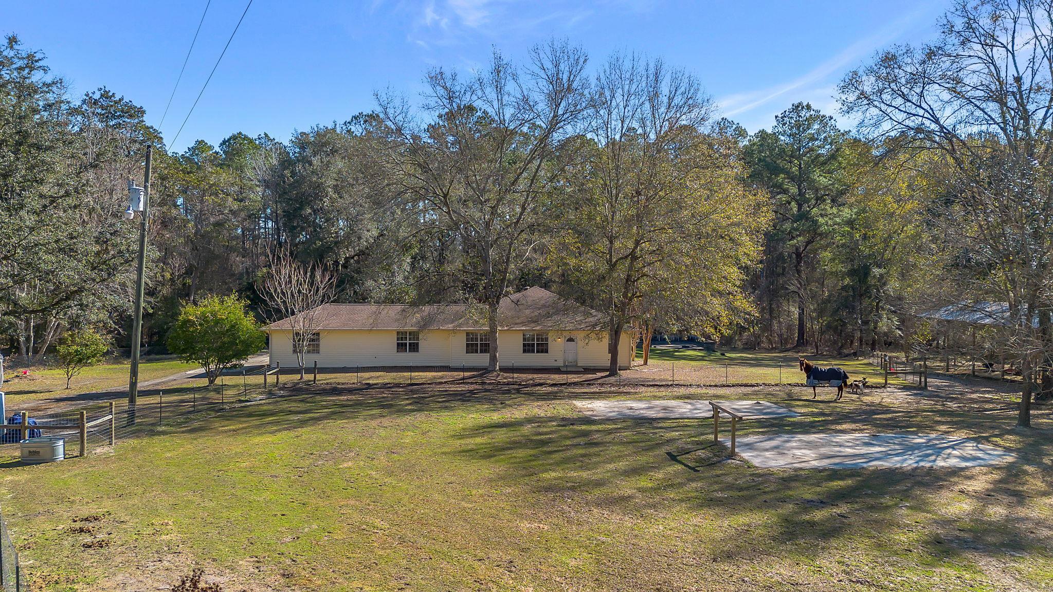 249 Littman Road Quincy, FL 32352 - Photo 2 of 47