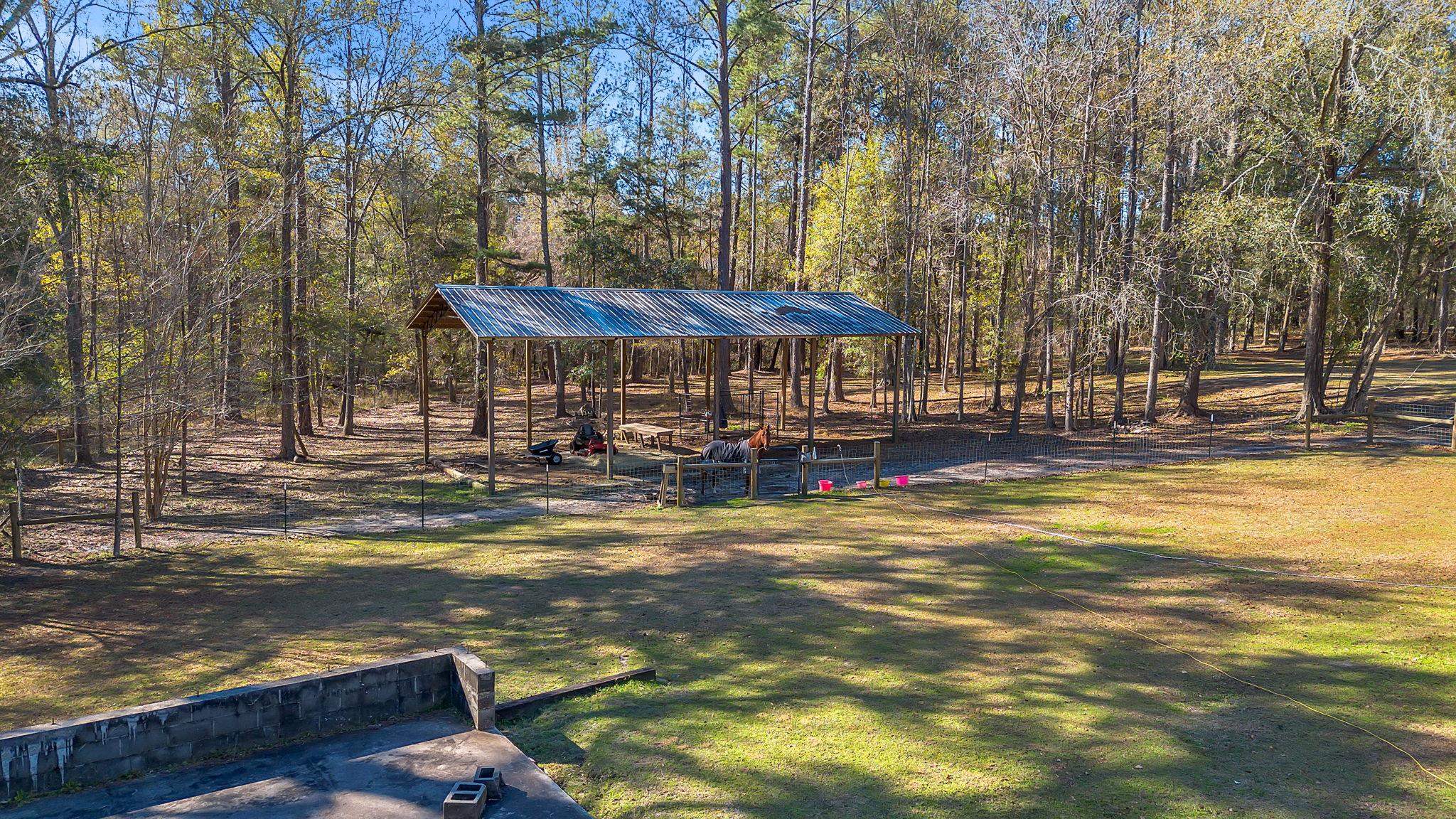 249 Littman Road Quincy, FL 32352 - Photo 9 of 47