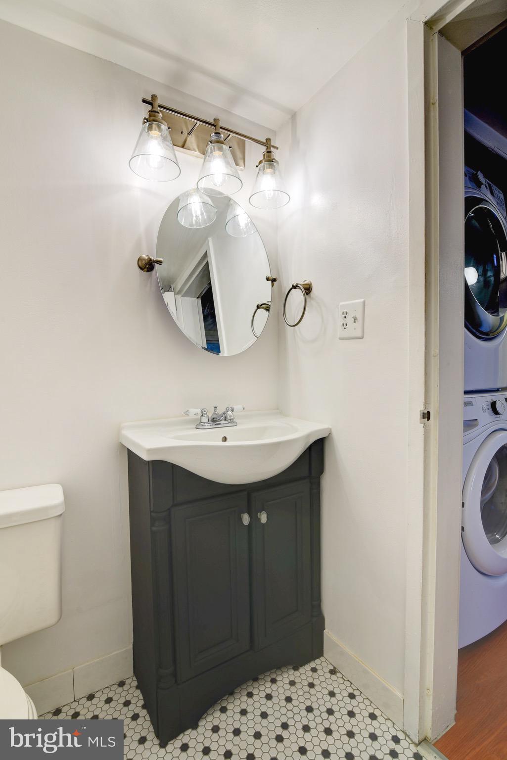 2241 Castle Rock Square, Unit 2B Reston, VA 20191 - Photo 9 of 13 Gallery Image 9