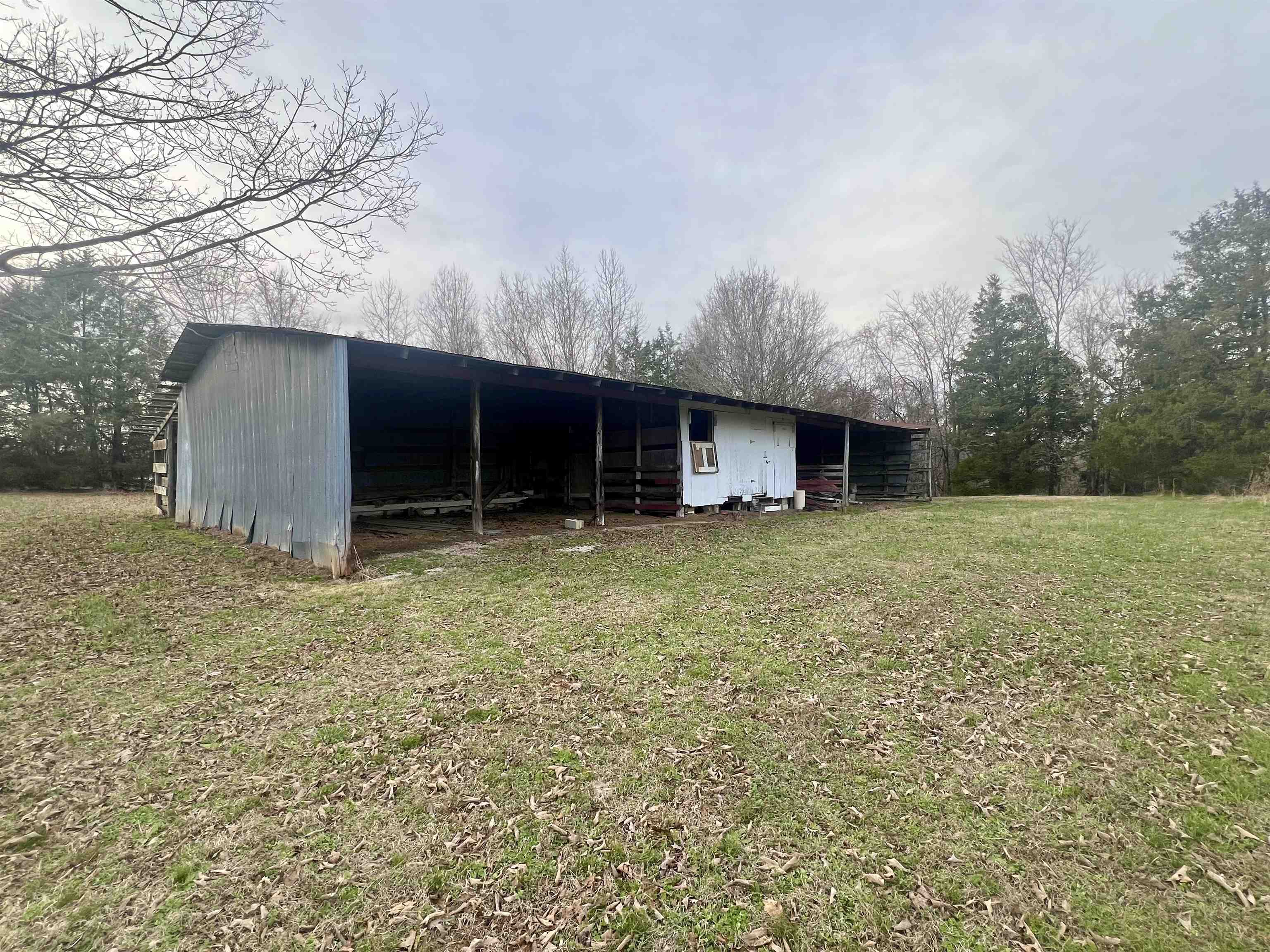 3015 Nance Bend Road Linden, TN 37096 - Photo 23 of 29 Gallery Image 23