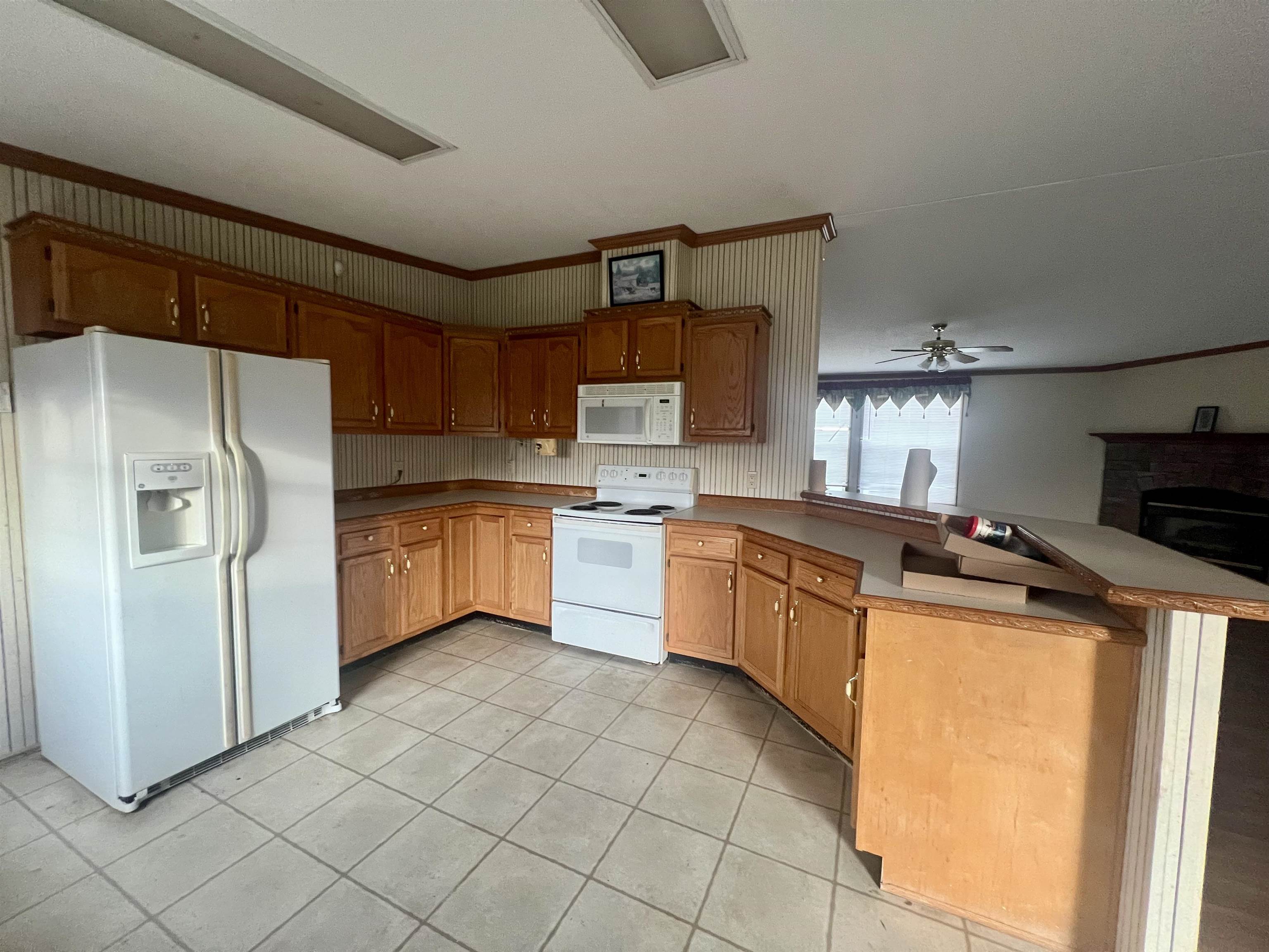 3015 Nance Bend Road Linden, TN 37096 - Photo 3 of 29 Gallery Image 3