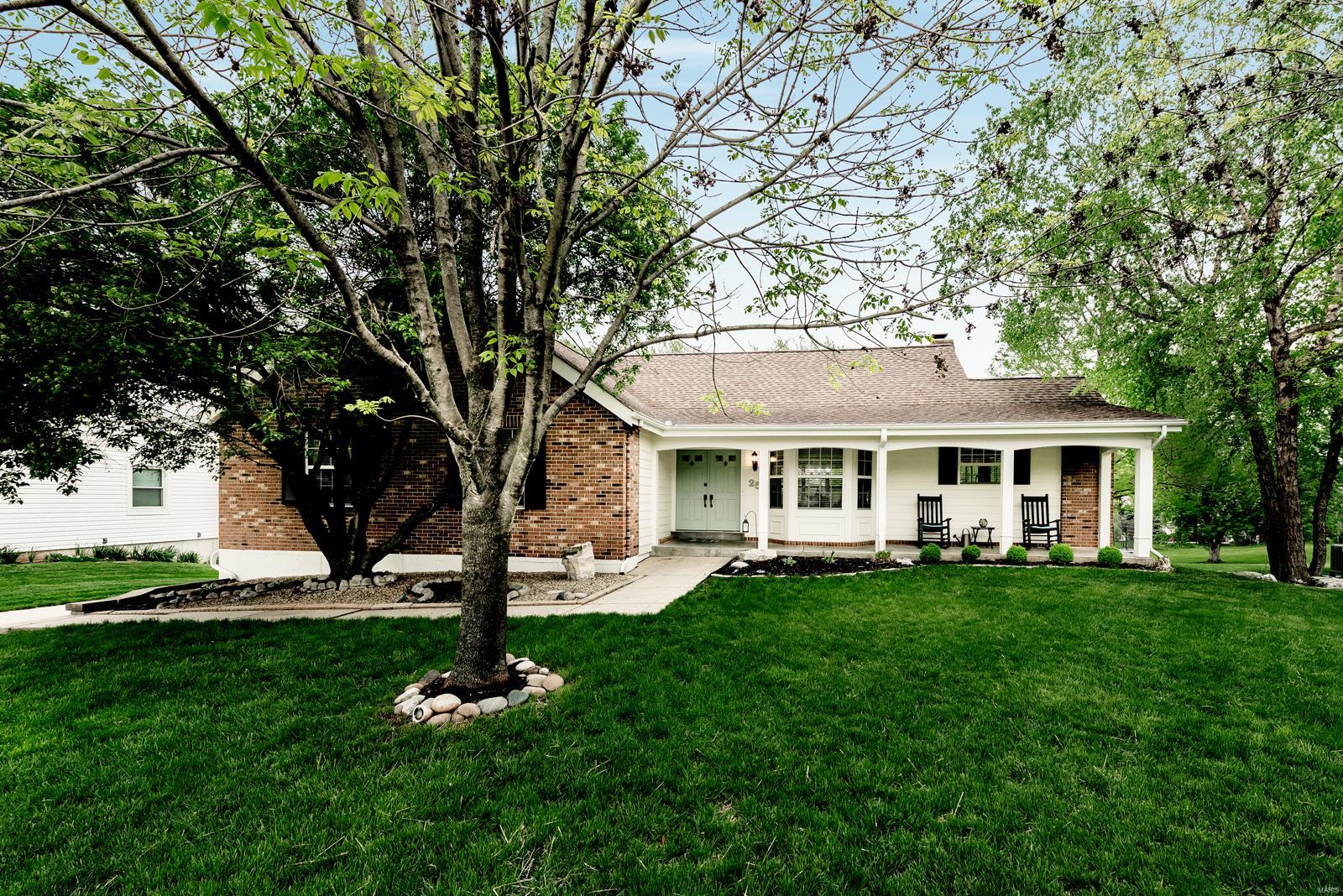25 Lippizan Road St. Peters, MO 63376 - Photo 1 of 31