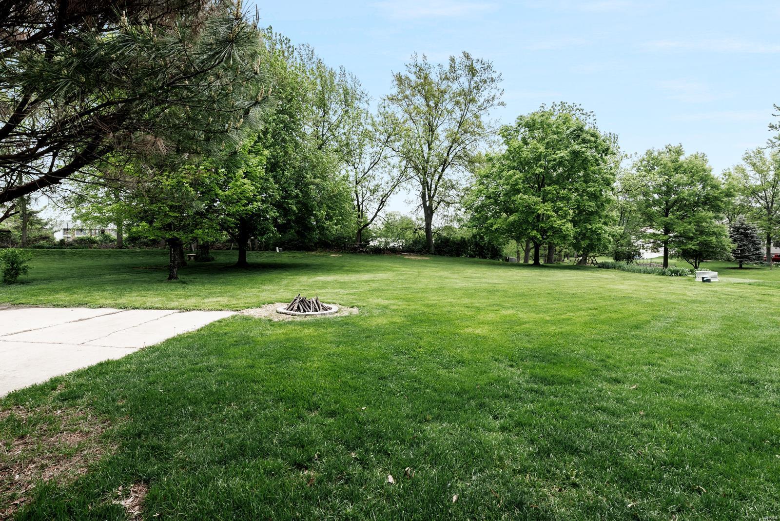 25 Lippizan Road St. Peters, MO 63376 - Photo 28 of 31