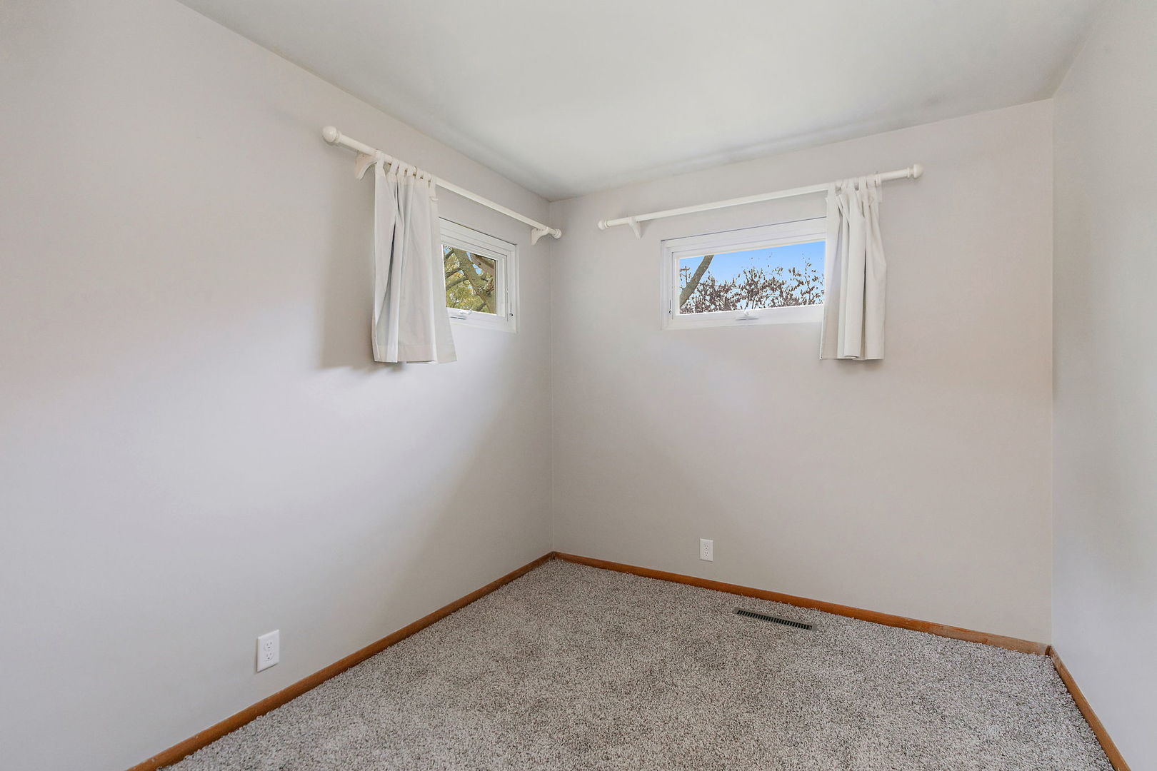 2 Adams Street East Dundee, IL 60118 - Photo 17 of 26 an empty room with a window