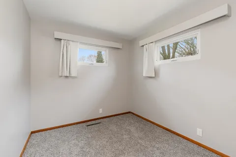 $300,000 | 2 Adams Street, East Dundee, IL 60118