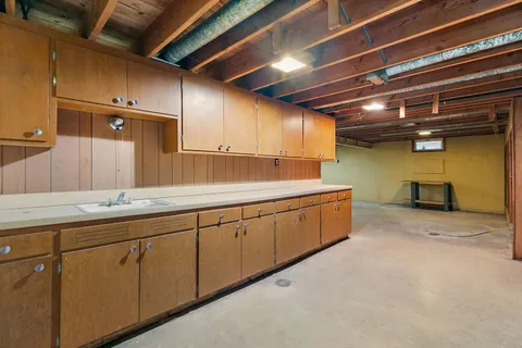 $300,000 | 2 Adams Street, East Dundee, IL 60118