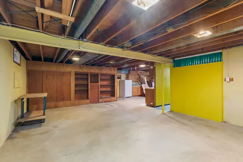 $300,000 | 2 Adams Street, East Dundee, IL 60118