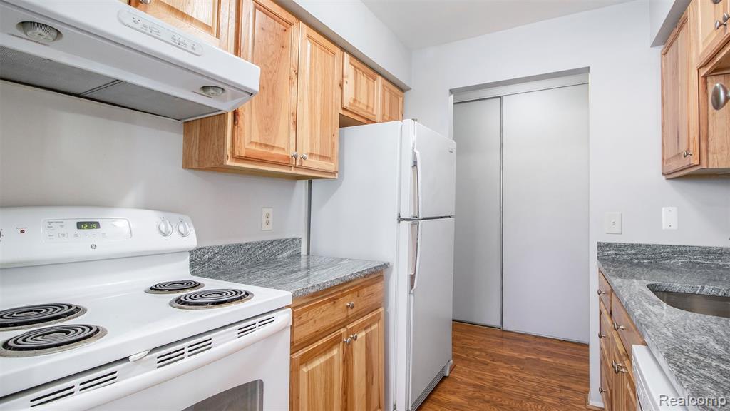 29850 West Twelve Mile Road Farmington, MI 48334 - Photo 8 of 19