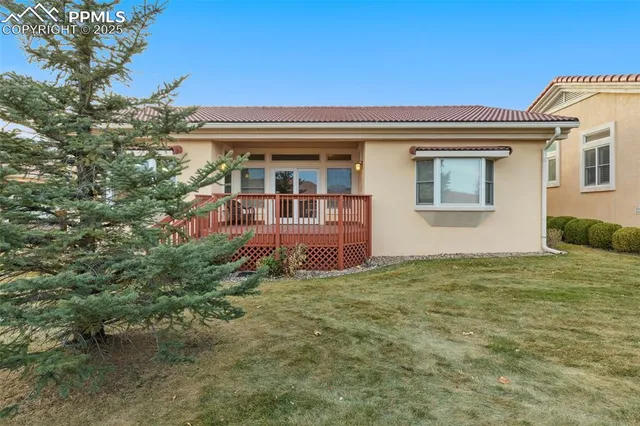 a view of a house with a outdoor space