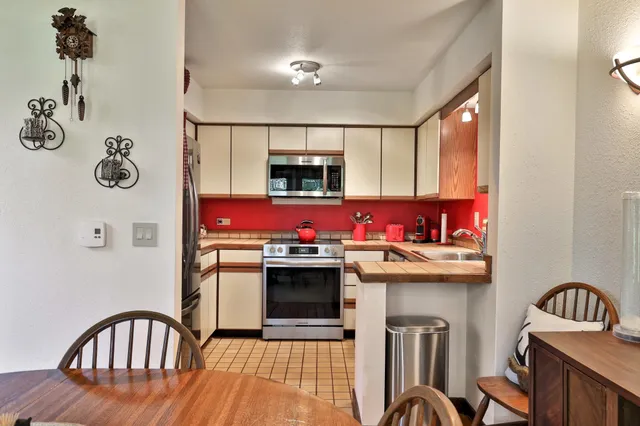 $399,800 | 107 Blueberry Ledge Ridge, Unit L45, Plymouth, VT 05056