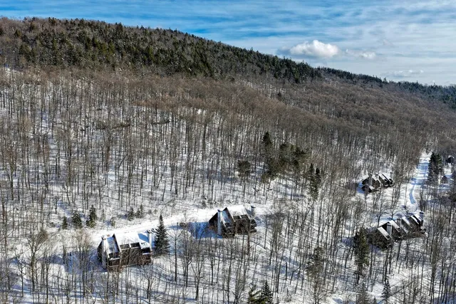 $399,800 | 107 Blueberry Ledge Ridge, Unit L45, Plymouth, VT 05056