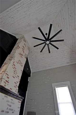 a view of a ceiling fan