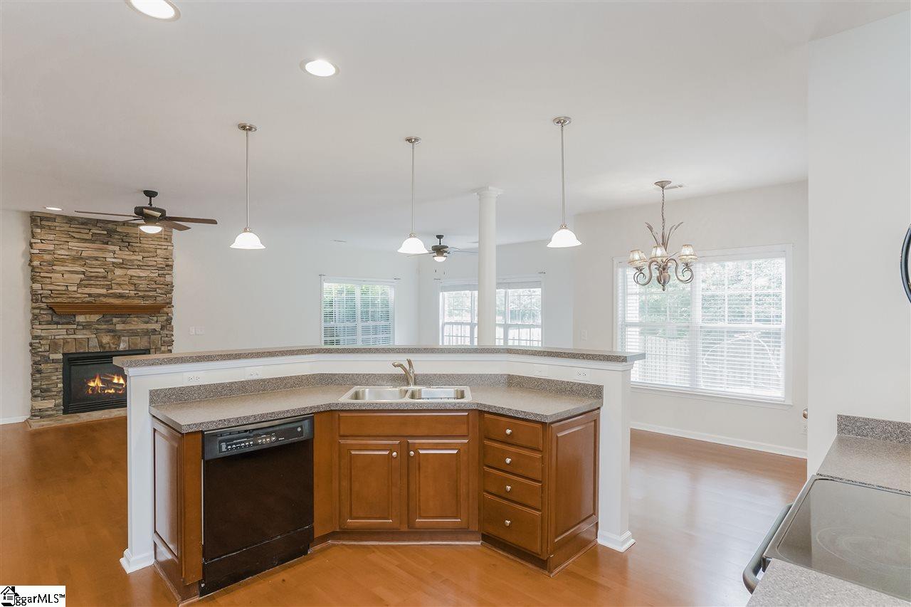 101 Elstar Loop Road Simpsonville, SC 29681 - Photo 10 of 32