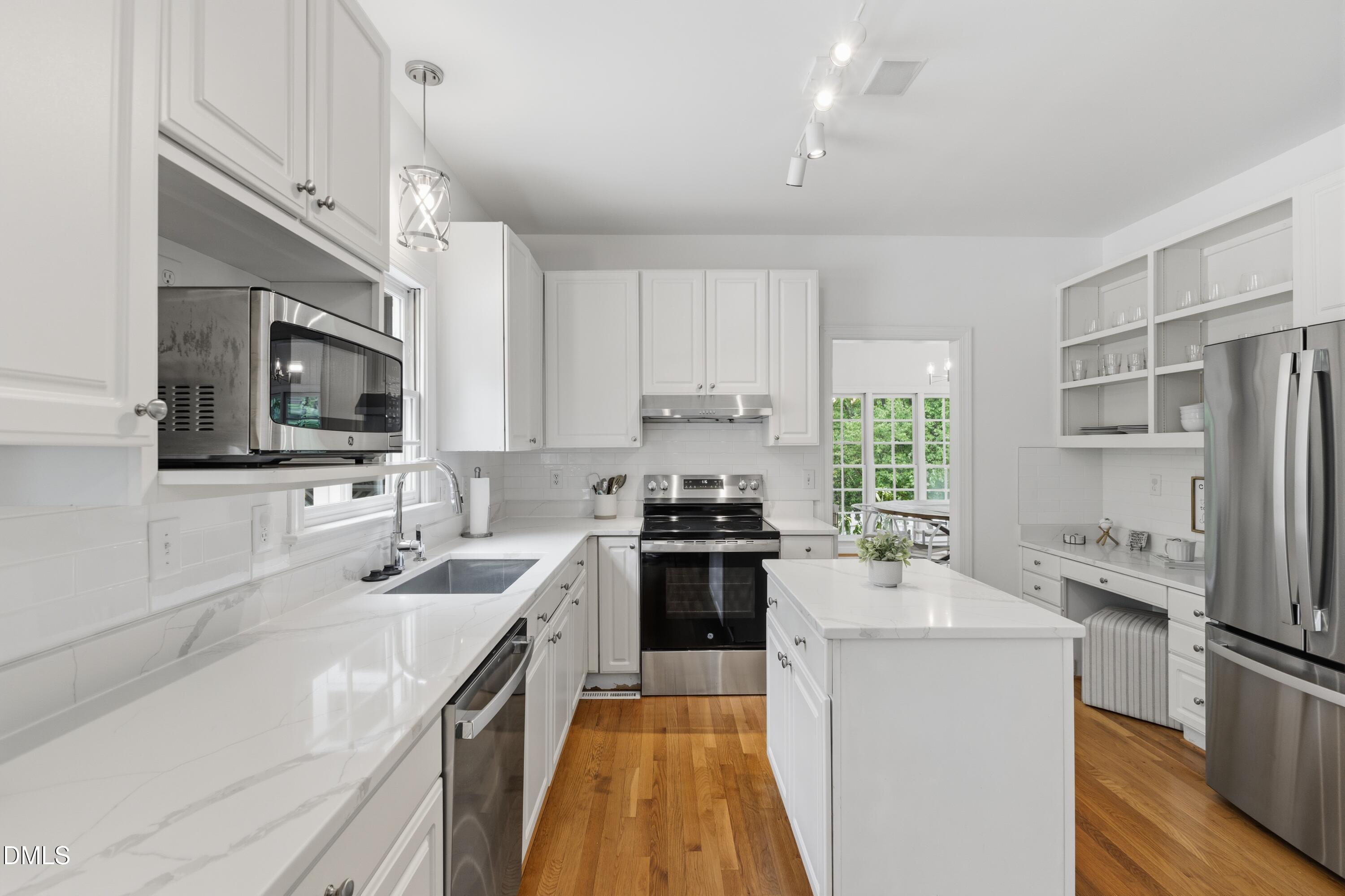 3606 Old Chapel Hill Road Durham, NC 27707 - Photo 19 of 57 Kitchen