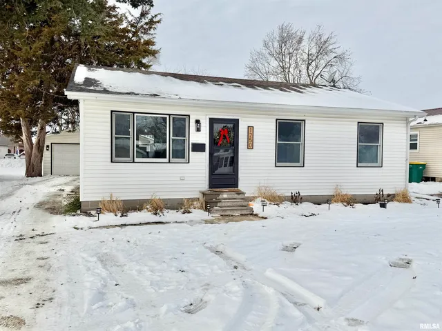 $144,900 | 1250 Monroe Street, Galesburg, IL 61401