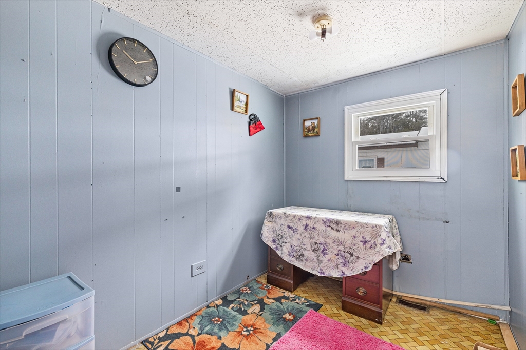 365 Main Street, Unit 3 Sturbridge, MA 01566 - Photo 13 of 20 a view of entryway with a rug a rug and a window