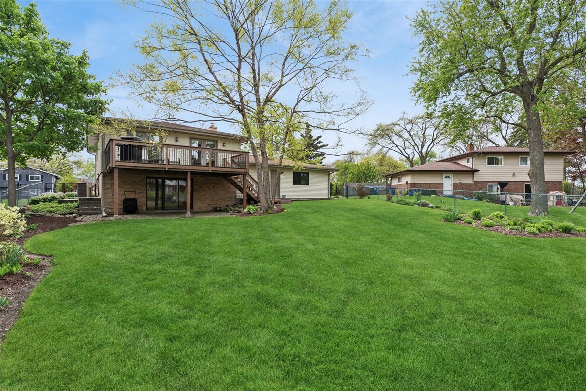 122 Mulberry Road Deerfield, IL 60015 - Photo 18 of 22