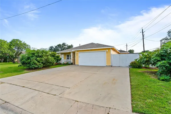 $338,000 | 3601 Ft Worth Street, Corpus Christi, TX 78411