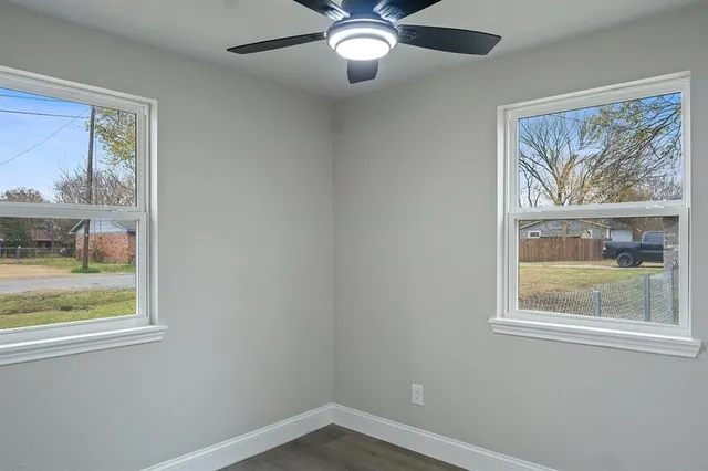 $245,000 | 302 Suzanne, Palmer, TX 75152