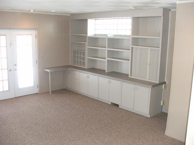 143 South Cassingham Road Columbus, OH 43209 - Photo 3 of 17