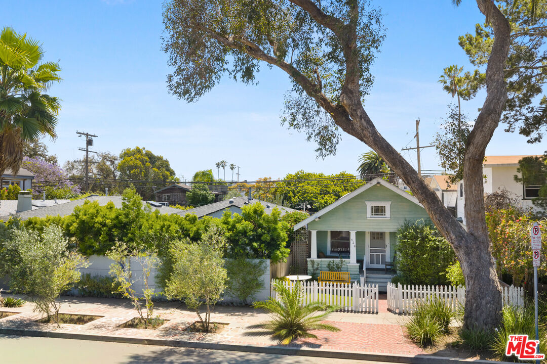 428 Rialto Avenue Venice, CA 90291 - Photo 1 of 38