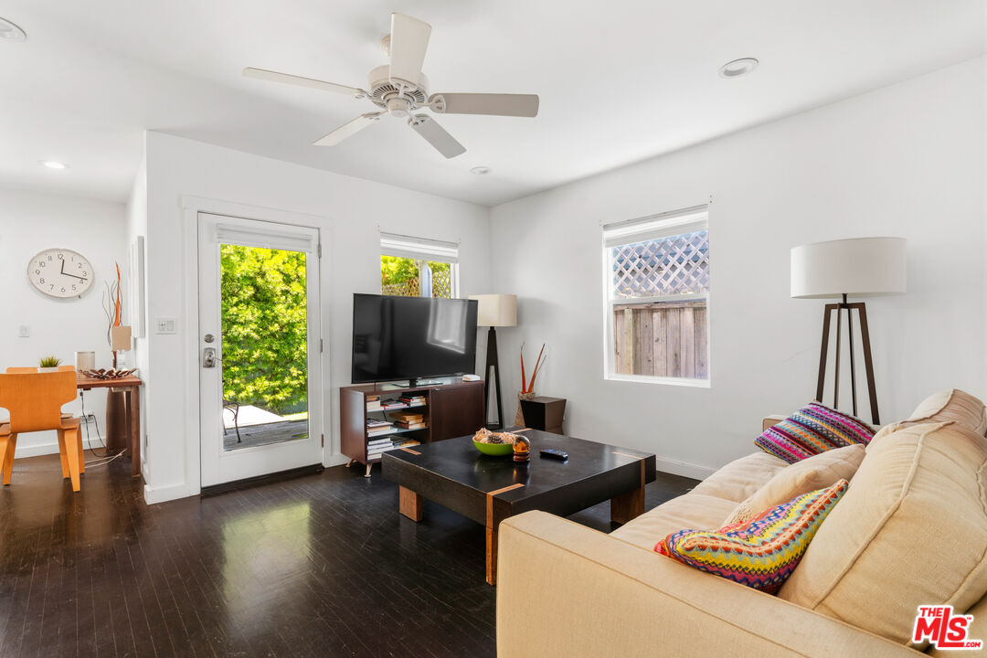 428 Rialto Avenue Venice, CA 90291 - Photo 20 of 38