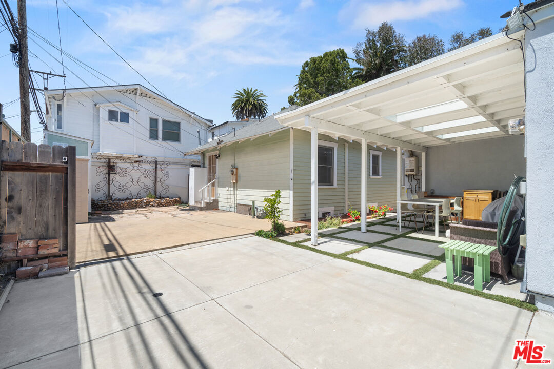 428 Rialto Avenue Venice, CA 90291 - Photo 32 of 38