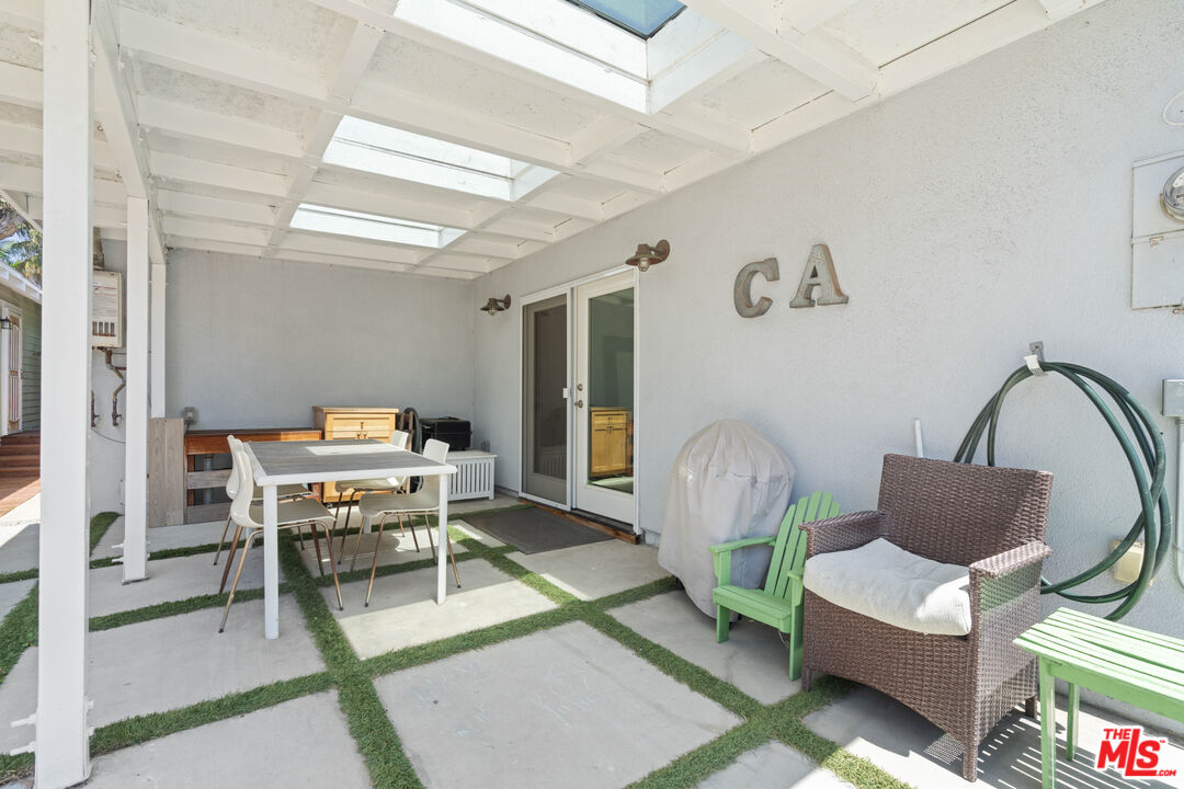 428 Rialto Avenue Venice, CA 90291 - Photo 34 of 38