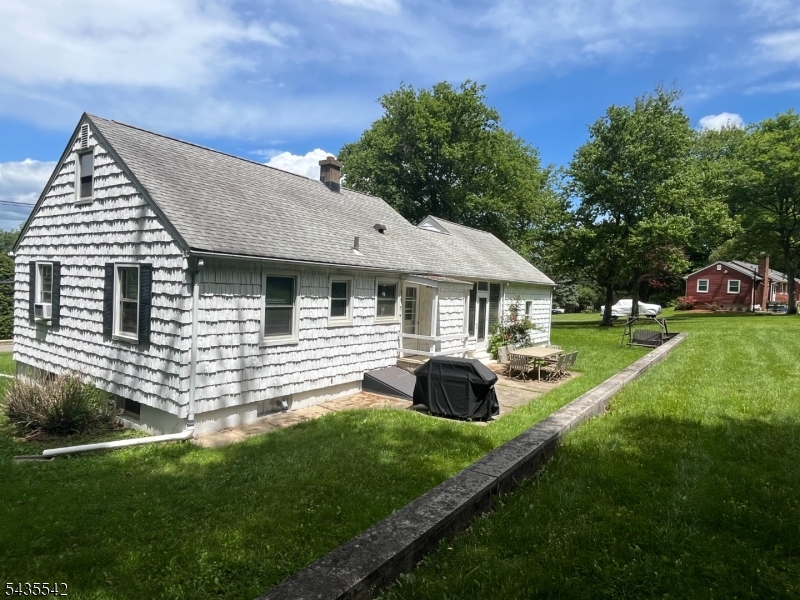 318 Palmer Road Denville, NJ 07834 - Photo 2 of 15