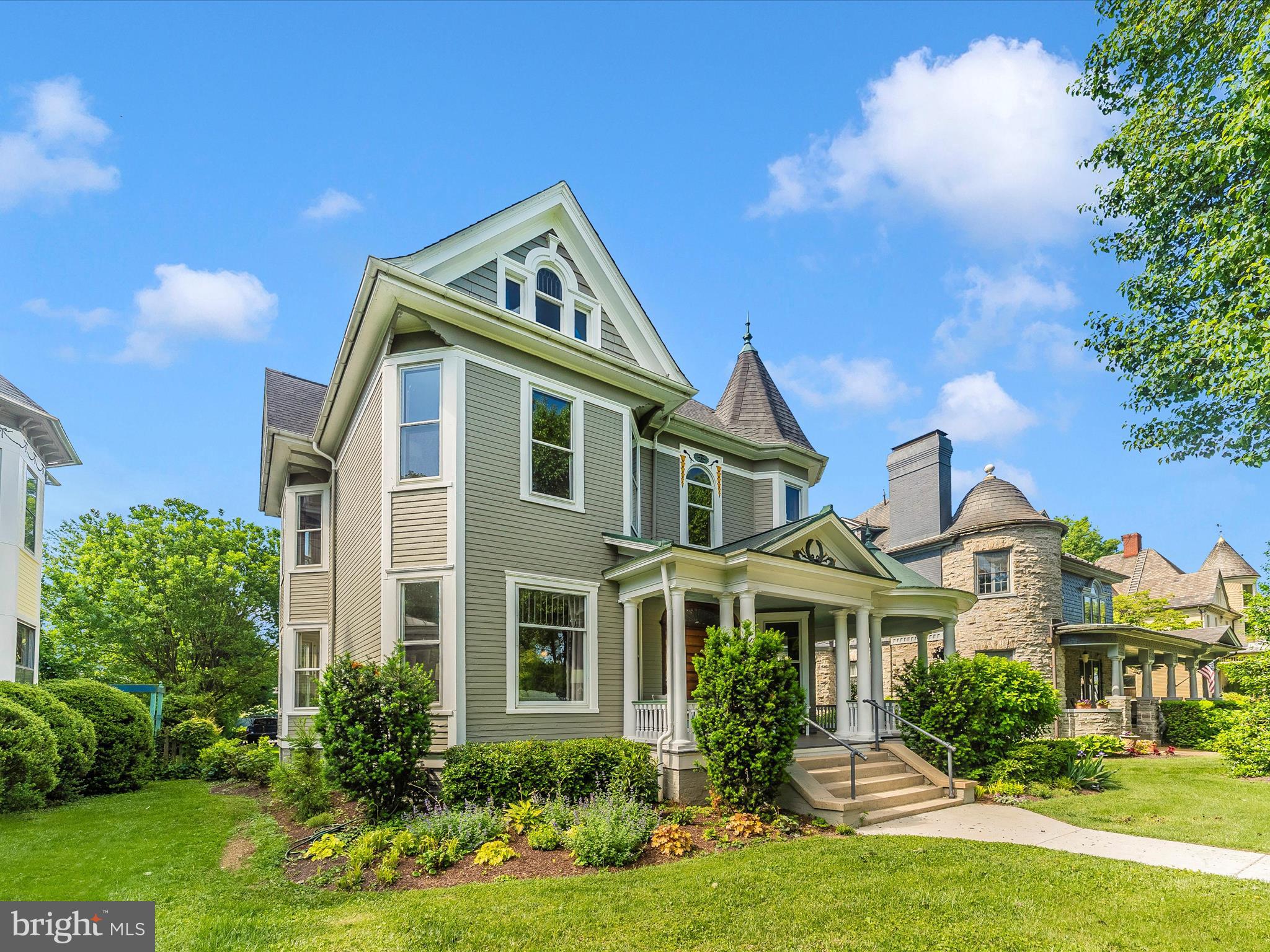 18 Clarke Place Frederick, MD 21701 - Photo 67 of 74 a front view of a house with a yard