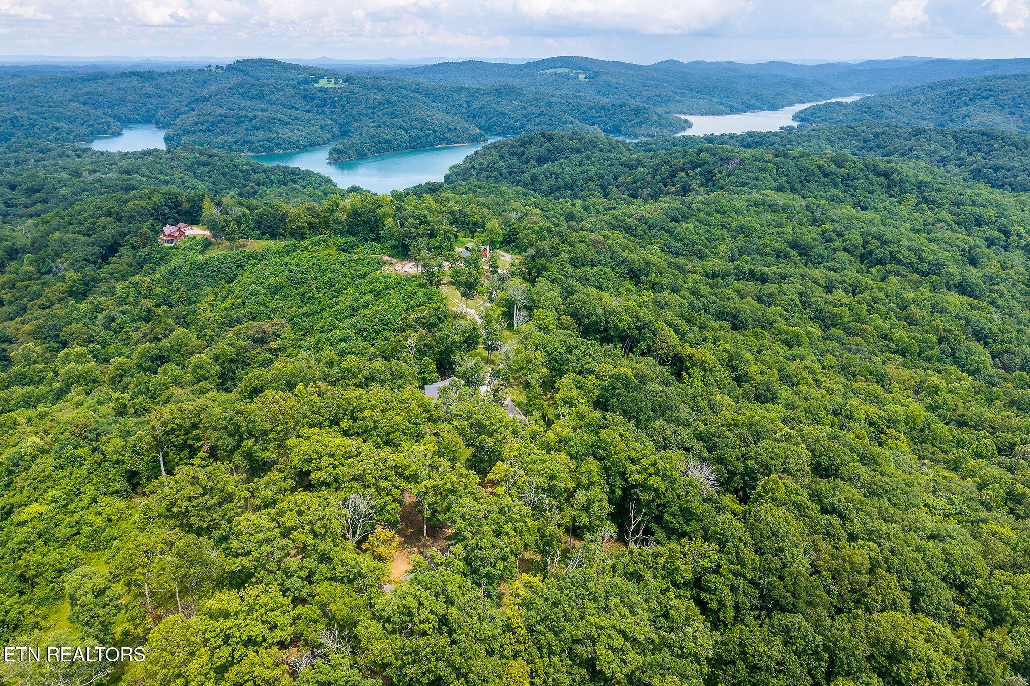 North Rock Fish Road Celina, TN 38551 - Photo 15 of 18 DJI_20250715143717_0058_D