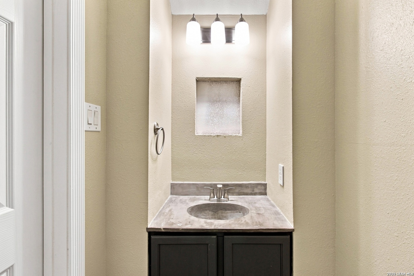 11623 Gulf Station Helotes, TX 78023 - Photo 15 of 45 Gallery Image 15
