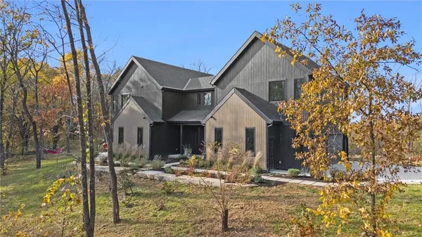 $1,699,000 | 5540 North 107 Street, Kansas City, KS 66109