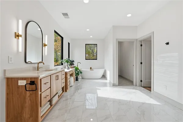 $1,699,000 | 5540 North 107 Street, Kansas City, KS 66109
