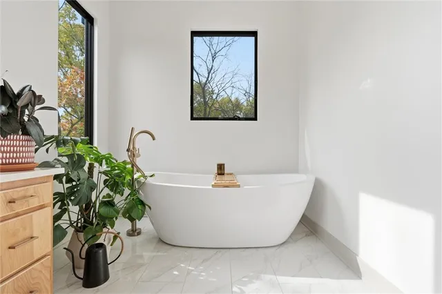 $1,875,000 | 5540 North 107 Street, Kansas City, KS 66109