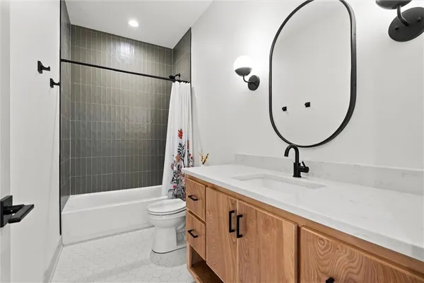 $1,699,000 | 5540 North 107 Street, Kansas City, KS 66109