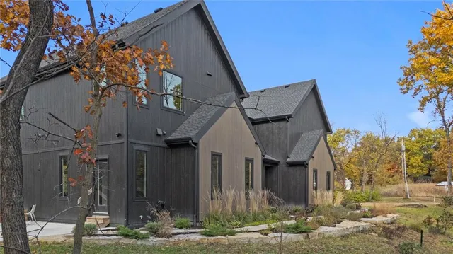 $1,875,000 | 5540 North 107 Street, Kansas City, KS 66109