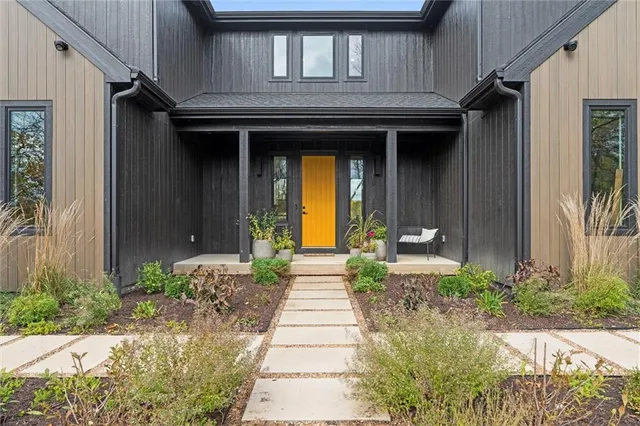 $1,875,000 | 5540 North 107 Street, Kansas City, KS 66109