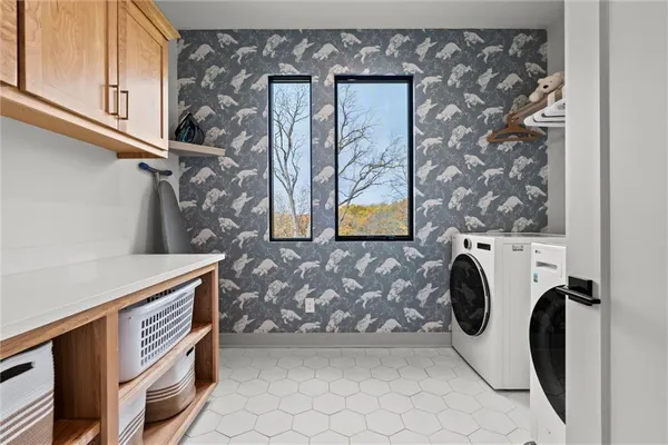 $1,699,000 | 5540 North 107 Street, Kansas City, KS 66109