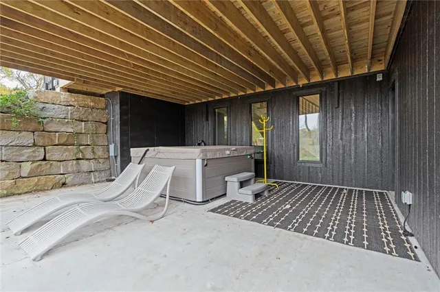 $1,875,000 | 5540 North 107 Street, Kansas City, KS 66109