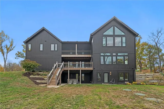 $1,875,000 | 5540 North 107 Street, Kansas City, KS 66109