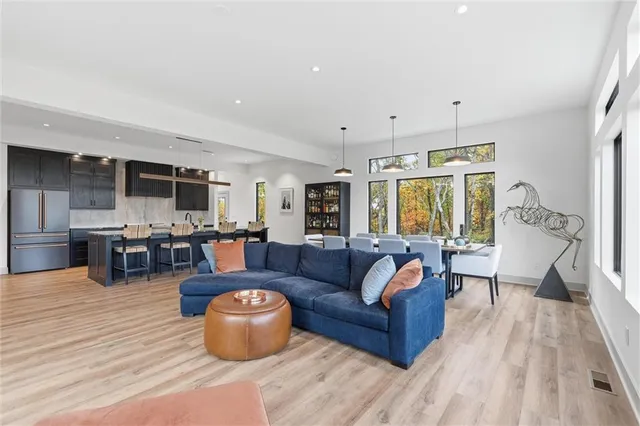 $1,875,000 | 5540 North 107 Street, Kansas City, KS 66109