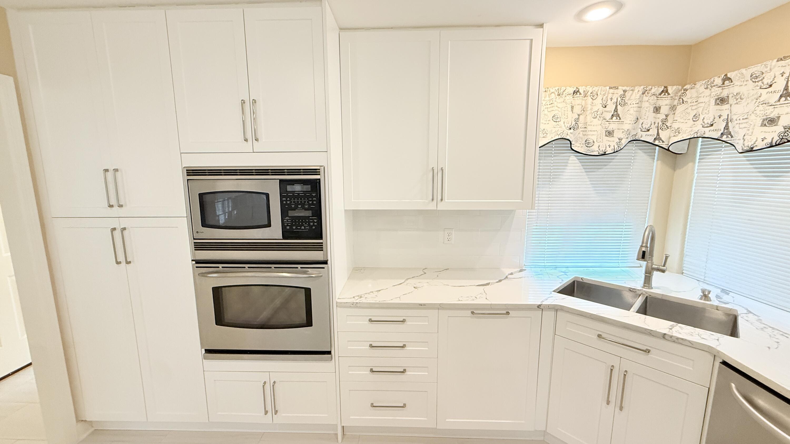 101 Bermuda Way Niceville, FL 32578 - Photo 14 of 42 Kitchen