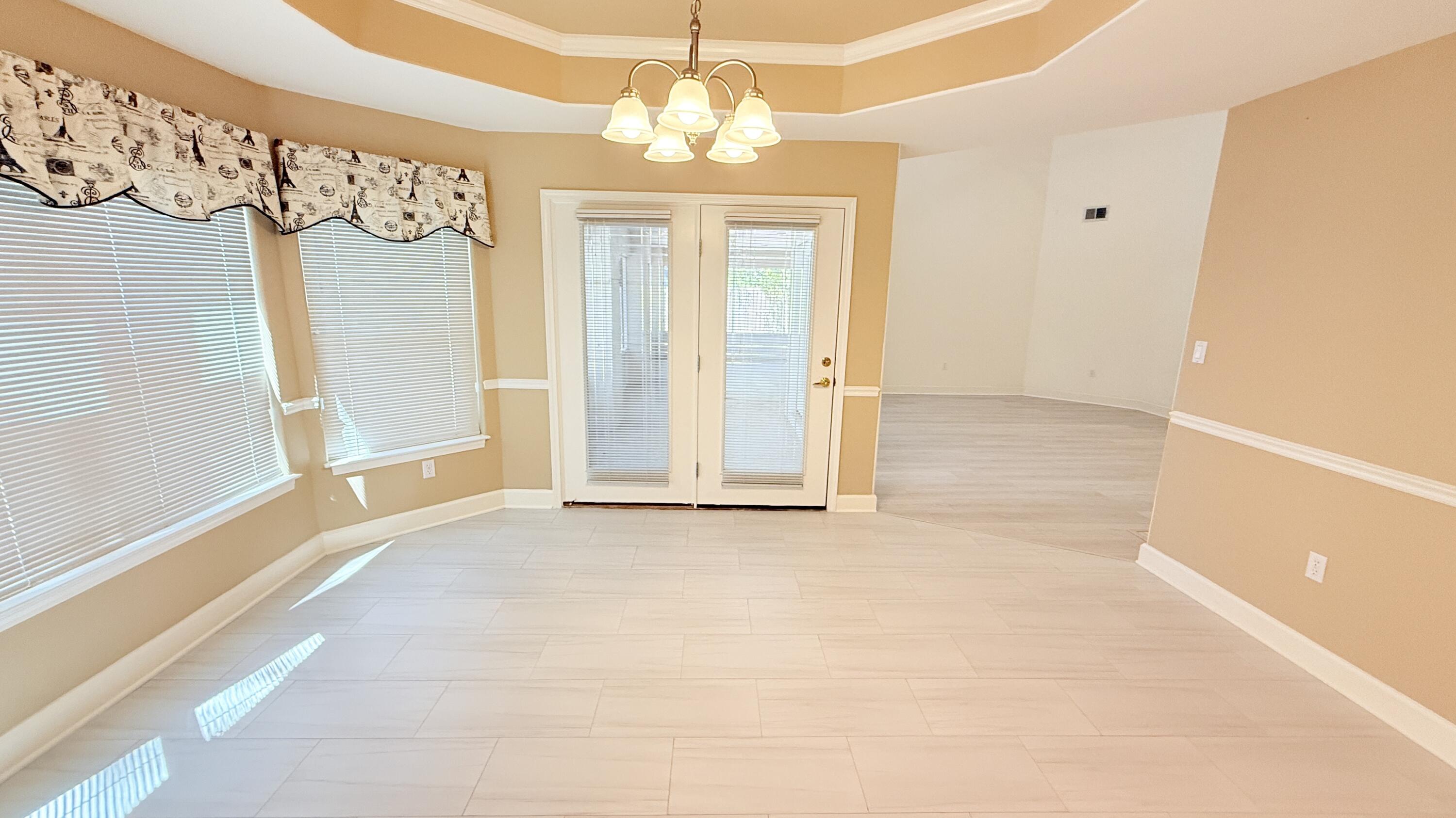 101 Bermuda Way Niceville, FL 32578 - Photo 16 of 42 Breakfast Room