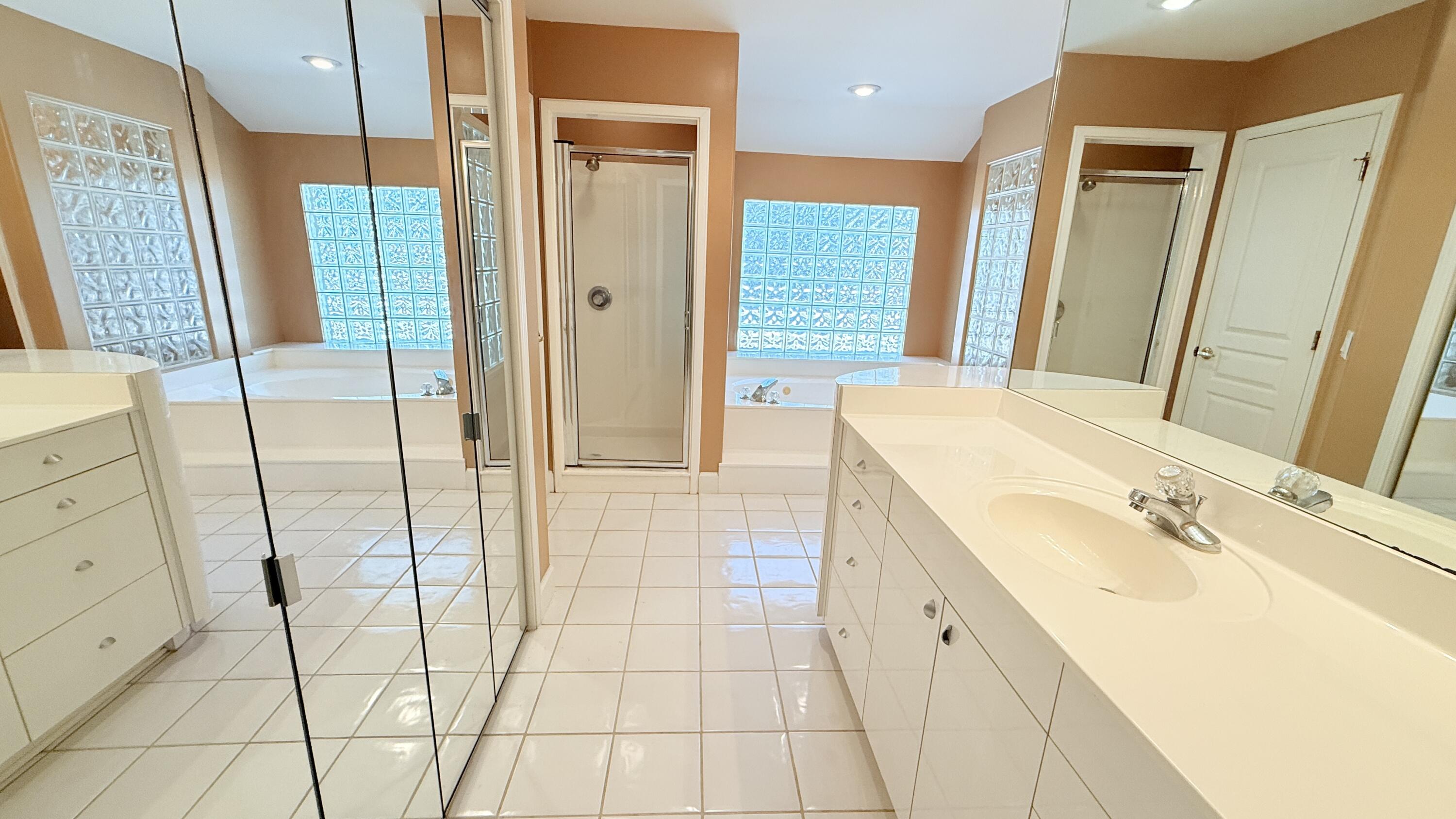 101 Bermuda Way Niceville, FL 32578 - Photo 23 of 42 Master Bath