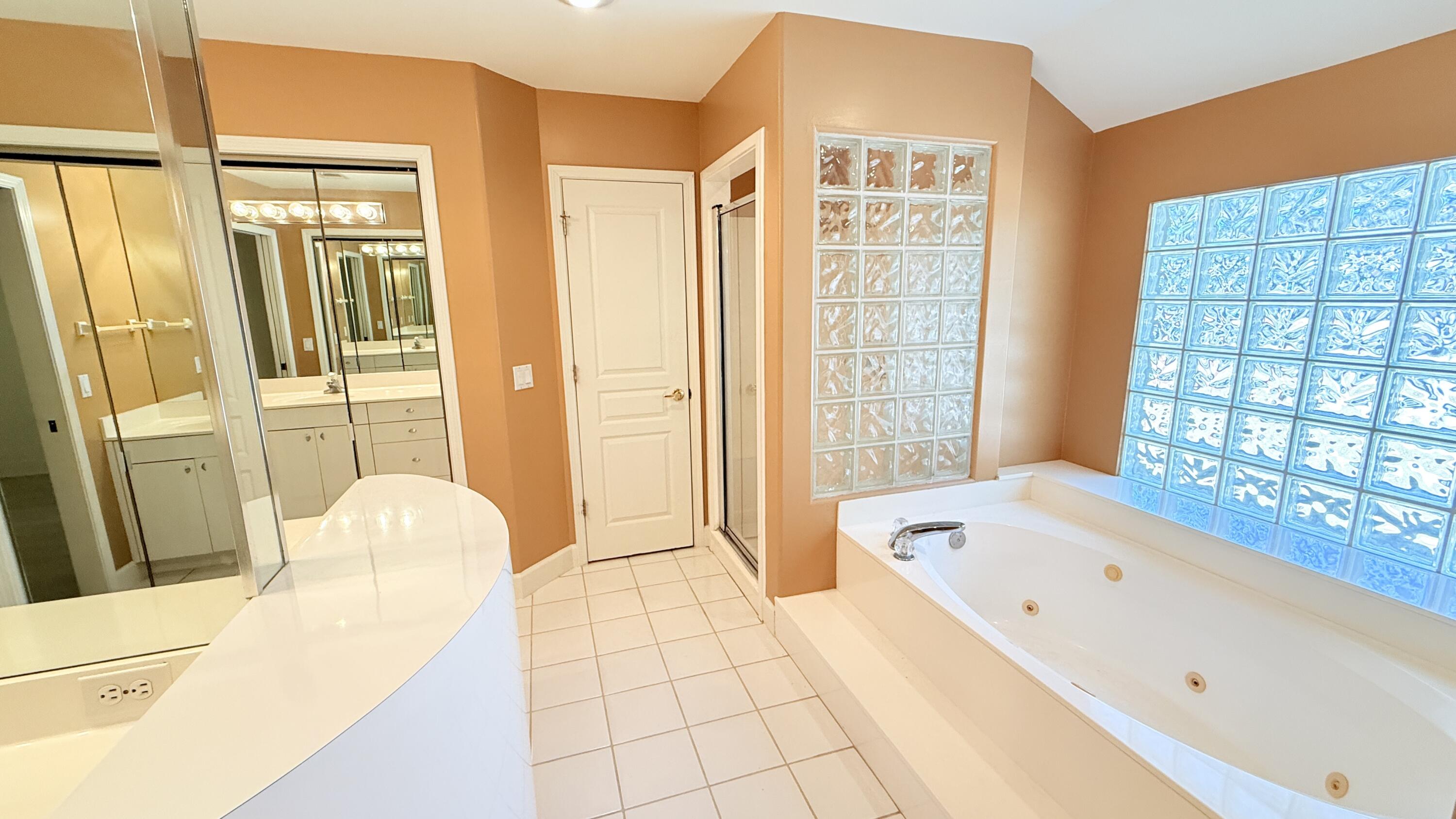 101 Bermuda Way Niceville, FL 32578 - Photo 28 of 42 Master Bath