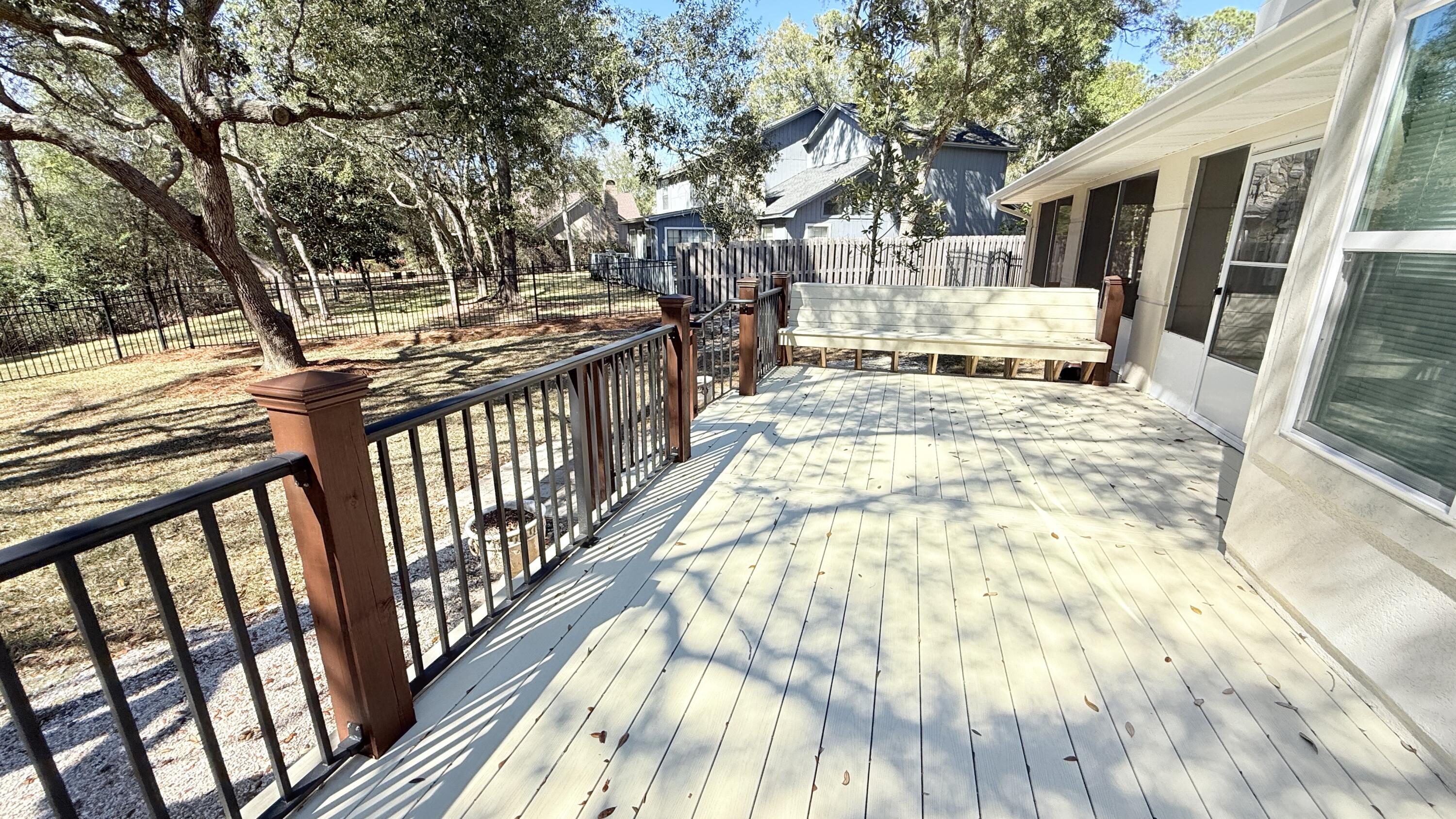 101 Bermuda Way Niceville, FL 32578 - Photo 40 of 42 Large Deck