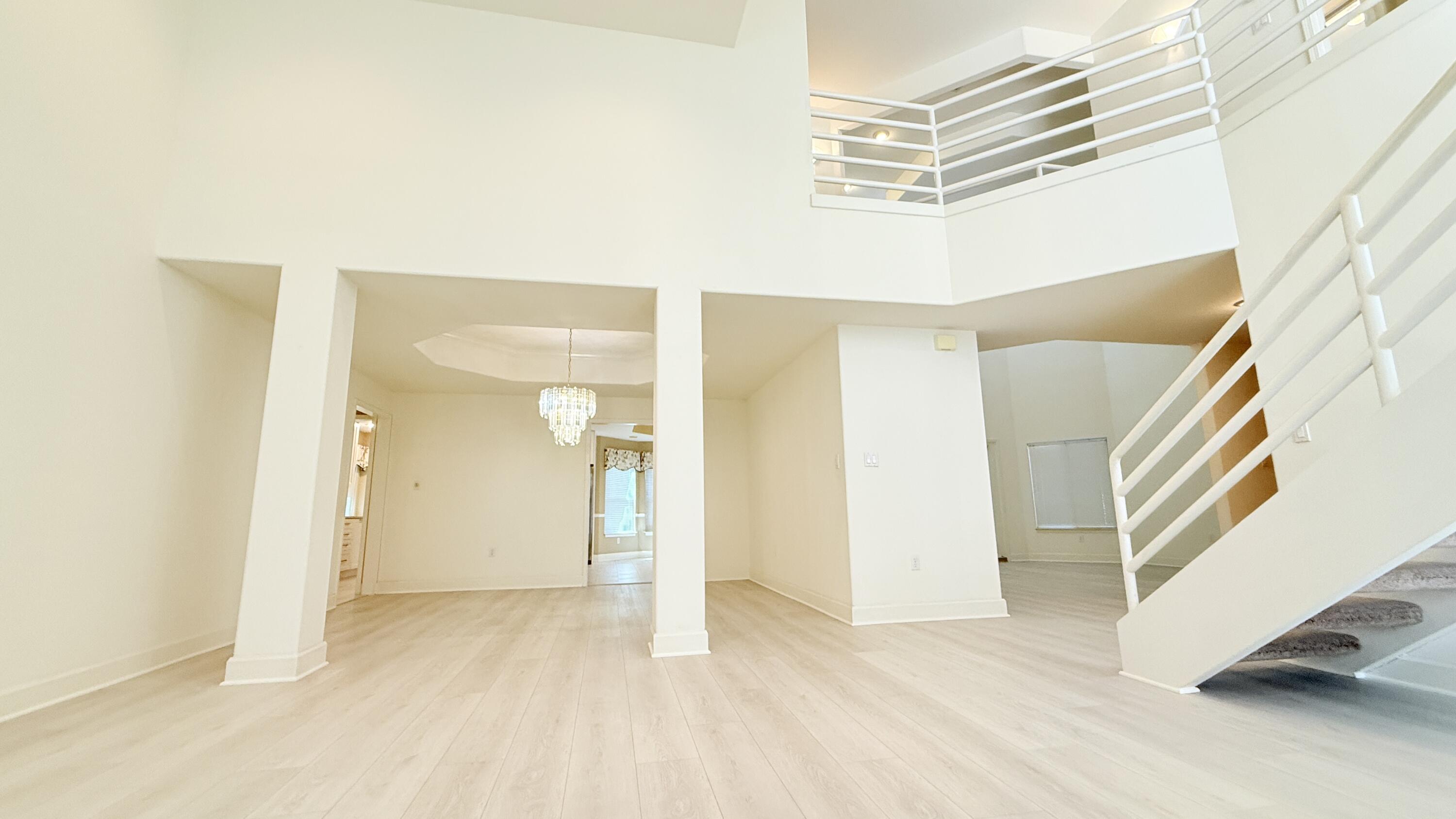 101 Bermuda Way Niceville, FL 32578 - Photo 5 of 42 Elegant Entrance